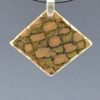 Load image into Gallery viewer, Incised Diamond Shape - Crystals Grid Pendant