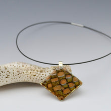 Load image into Gallery viewer, Incised Diamond Shape - Crystals Grid Pendant