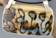 Load image into Gallery viewer, Abstract Flower Pendant