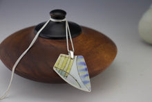Load image into Gallery viewer, Deco Inspired - Shard Pendant